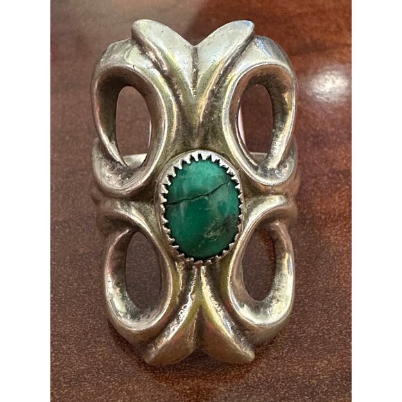 Vintage Sterling Silver Native American Sand Cast Green Turquoise Ring Size 6.25 - Picture 7 of 7